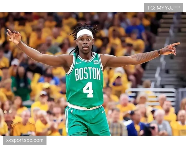 布里奇斯无球跑位提升投篮效率 助力球队空间拉开