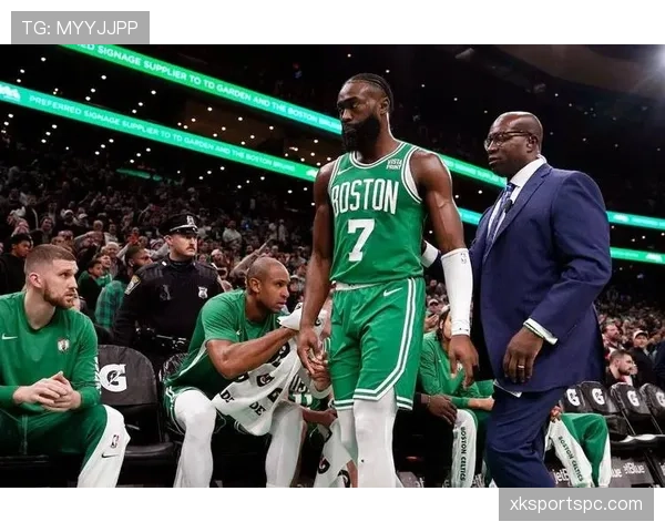 杰伦·布朗挡拆拉开空间提升得分效率明显优于常规赛表现